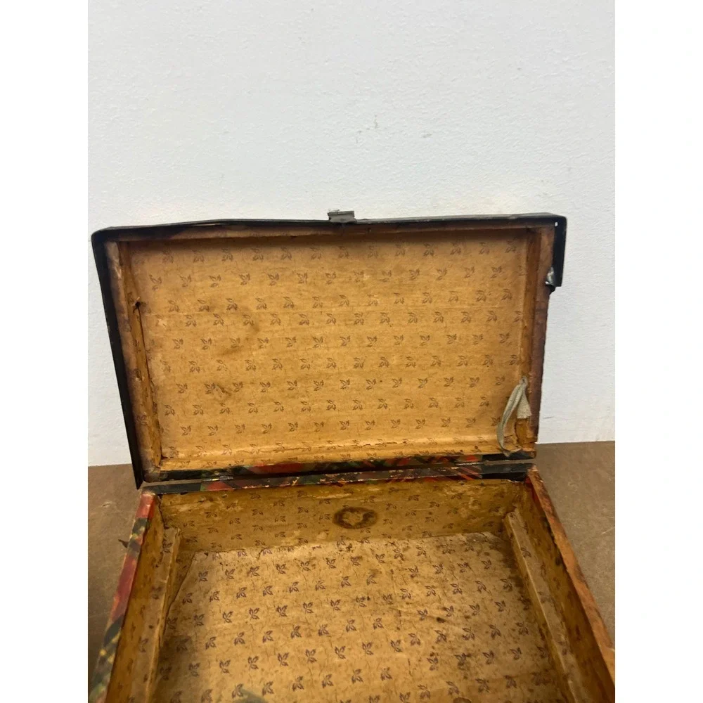 Wood Dollhouse Steamer Trunk Miniature Antique Storage Box Chest SALESMAN SAMPLE